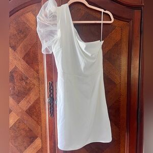 Elegant White One-Shoulder Dress